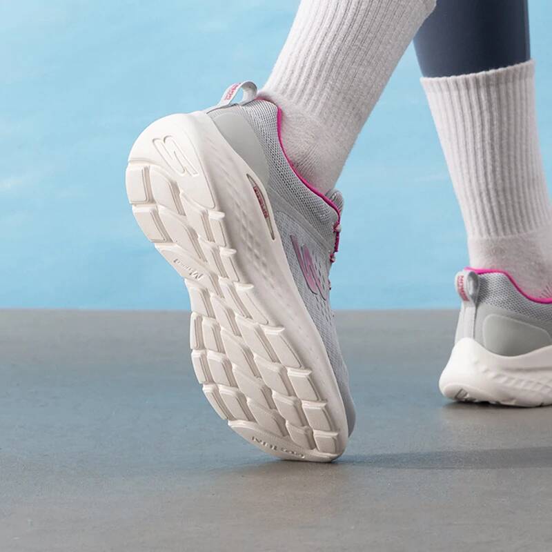 Nouvelles chaussures de course - Women Shoes Skechers avis et prix